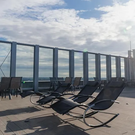 아파트 Hanza Tower - Blue Heaven - Pool, Sauna, Sunset View 슈체친