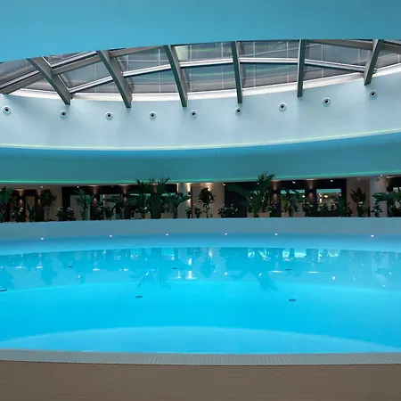 דירה Hanza Tower - Blue Heaven - Pool, Sauna, Sunset View