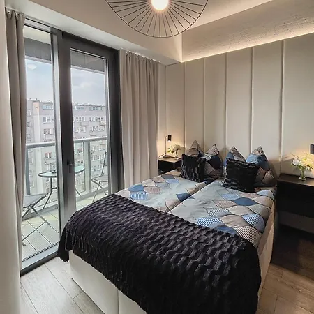 Apartmán Hanza Tower - Blue Heaven - Pool, Sauna, Sunset View