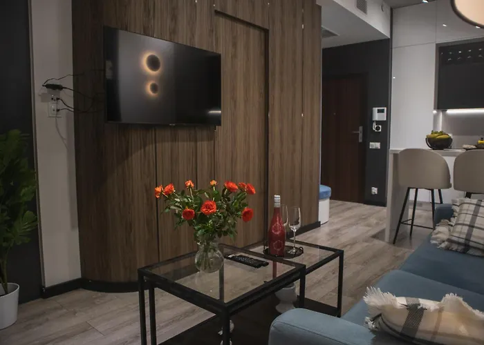 Hanza Tower - Blue Heaven - Pool, Sauna, Sunset View Apartment *