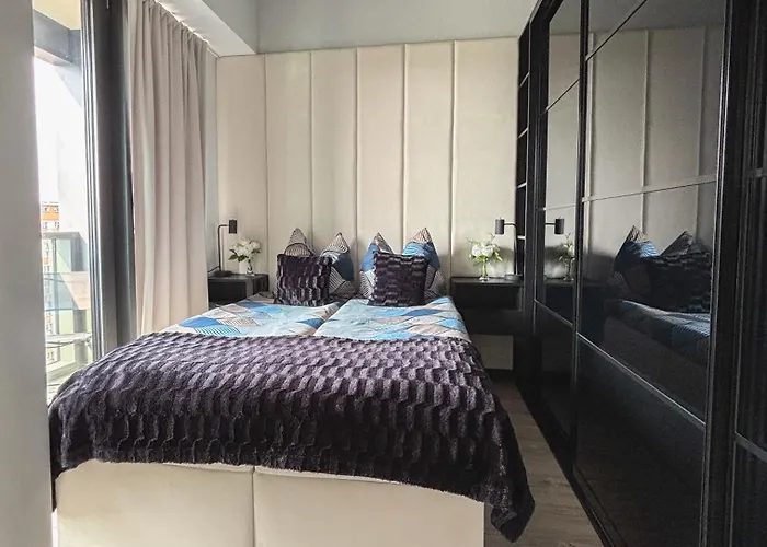 Hanza Tower - Blue Heaven - Pool, Sauna, Sunset View Apartment